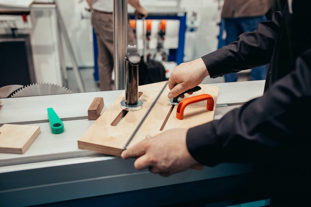 Snekker i Fredrikstad: Trygg kvalitet til hjem og hytte